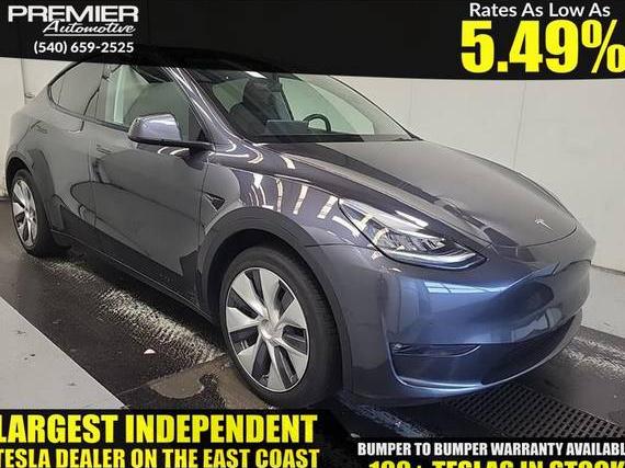 TESLA MODEL Y 2021 5YJYGDEE9MF232582 image